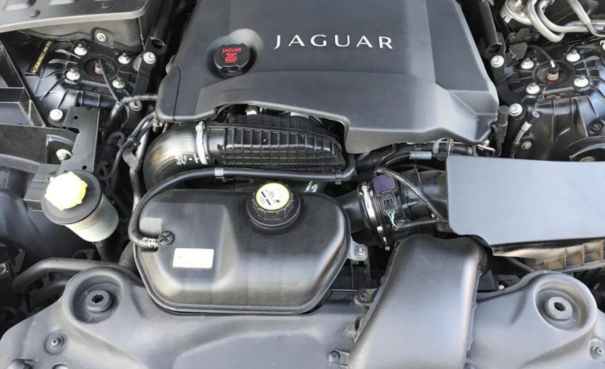 JAGUAR XJ 3.0 Diesel LWB Premium Luxury 4p. Automatico – Doble Techo Solar